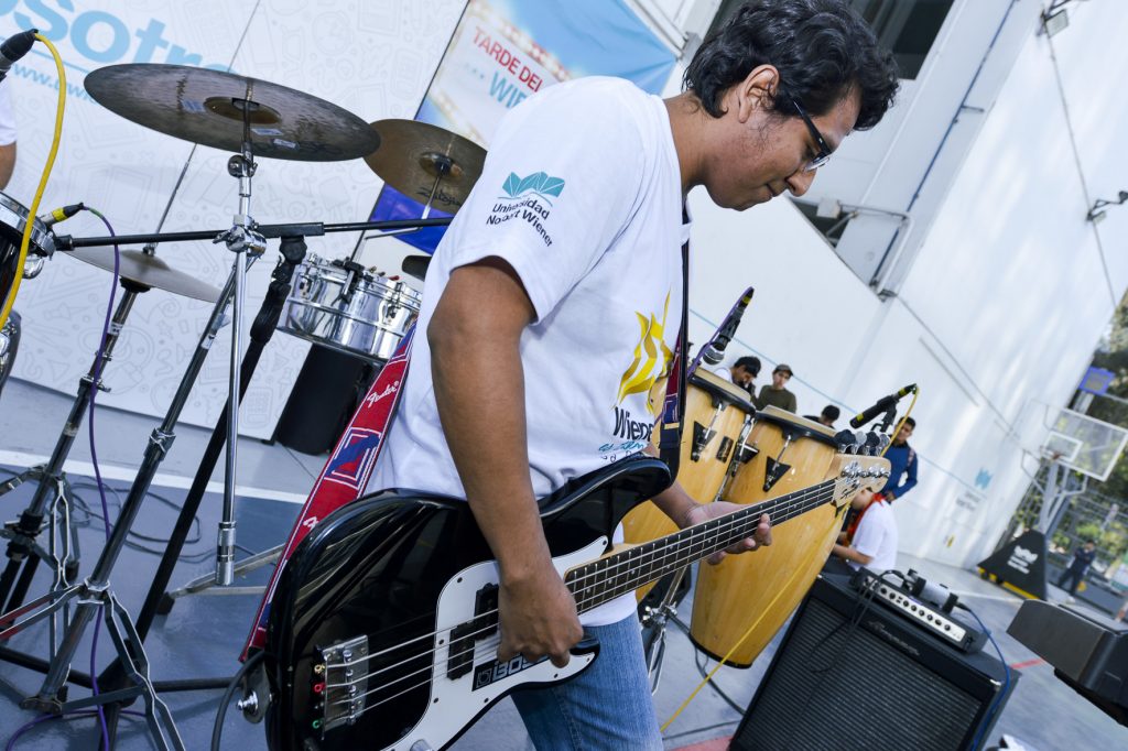 GUITARRA