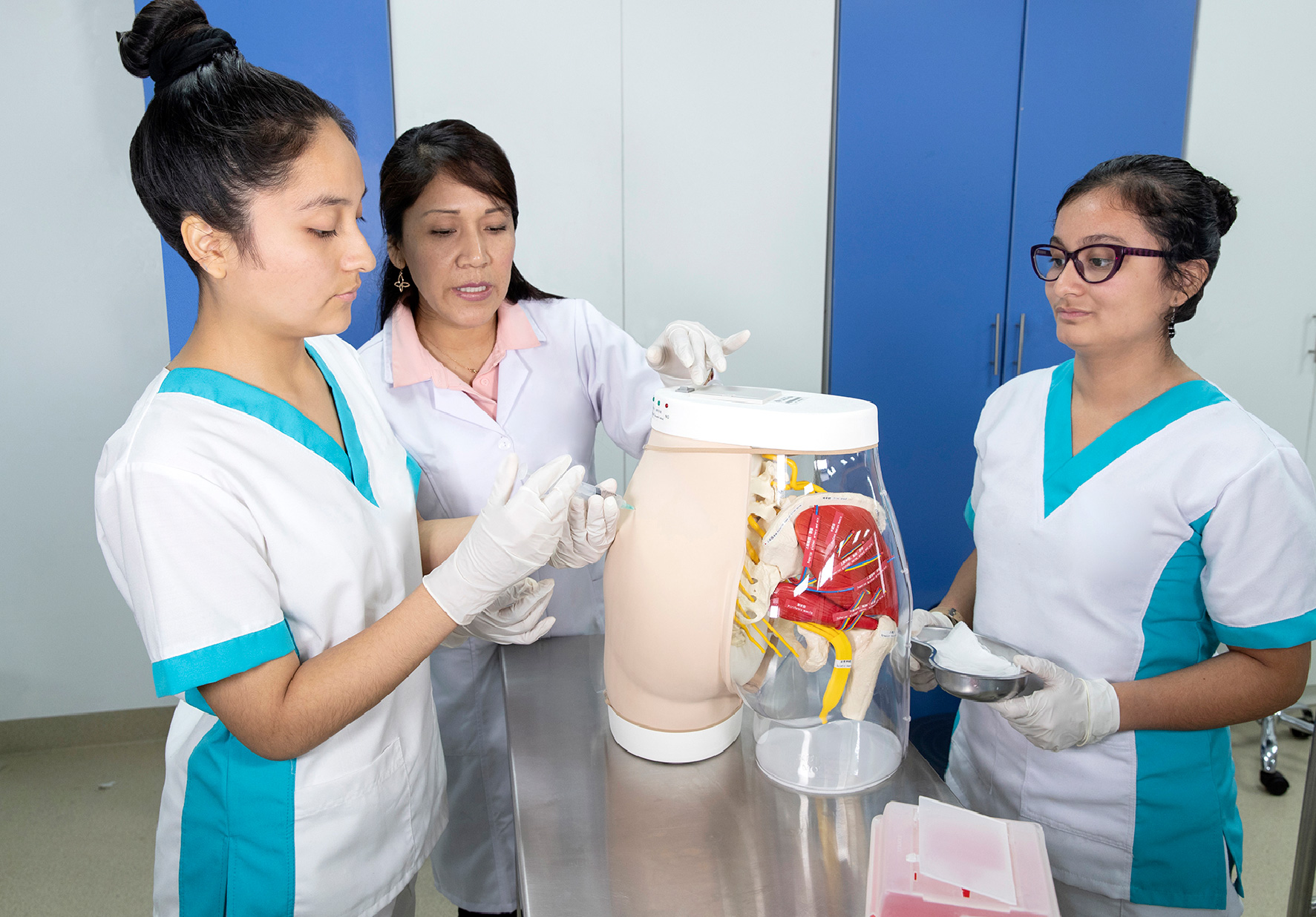 COLEGIO DE ENFERMEROS DEL PERÚ INVITA A NUESTROS ESTUDIANTES AL CONGRESO INTERNACIONAL ORGANIZADO CON MOTIVO DEL DÍA DE LA ENFERMERÍA PERUANA