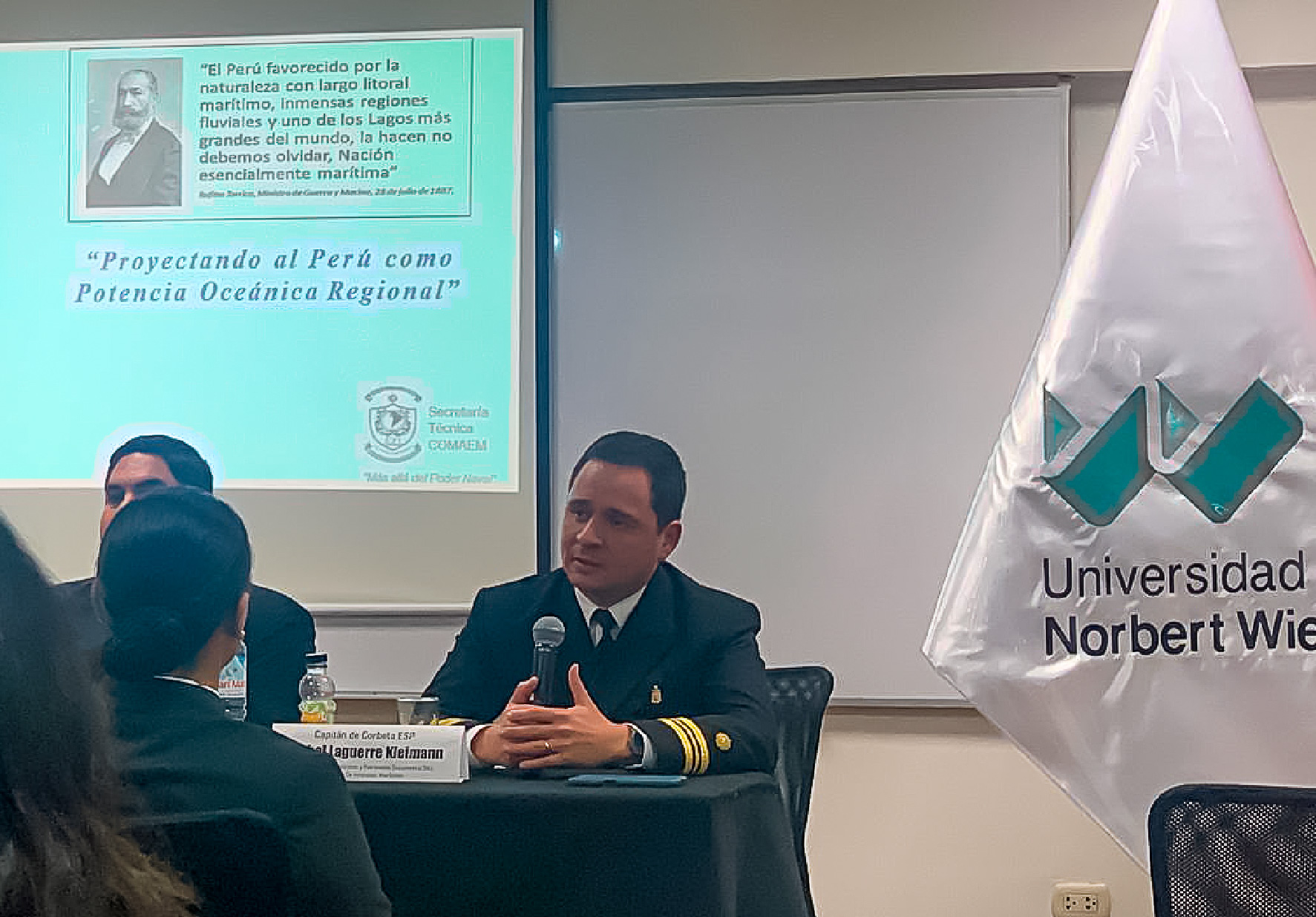 EAP DE ADMINISTRACIÓN EN TURISMO Y HOTELERÍA ORGANIZÓ CONFERENCIA “PERÚ: PAÍS ANCESTRALMENTE MARÍTIMO, HISTORIA Y ACTUALIDAD”