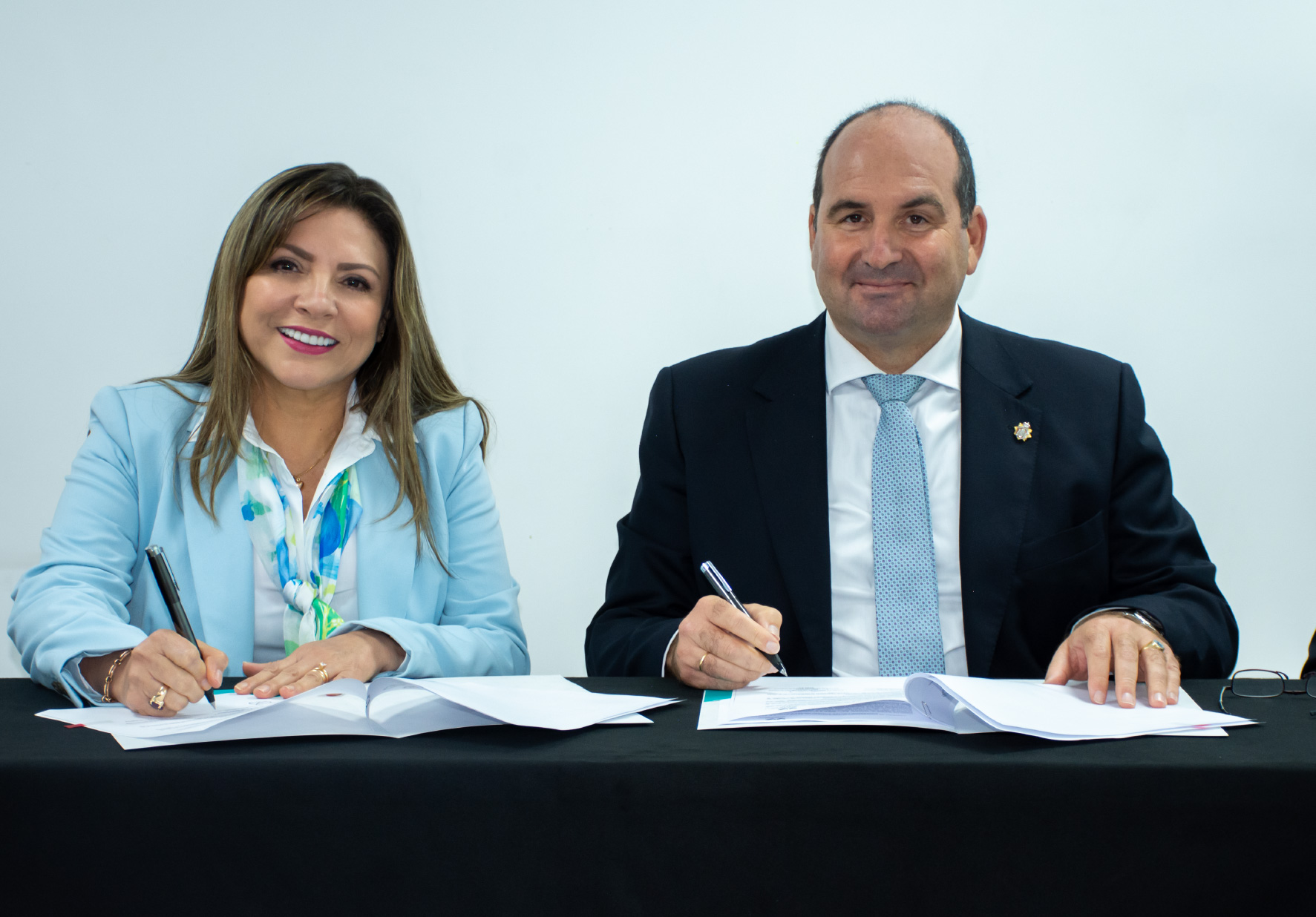 UNIVERSIDAD NORBERT WIENER SUSCRIBIÓ CONVENIO DE COOPERACIÓN INTERINSTITUCIONAL CON EL SAMU DE SEVILLA, ESPAÑA