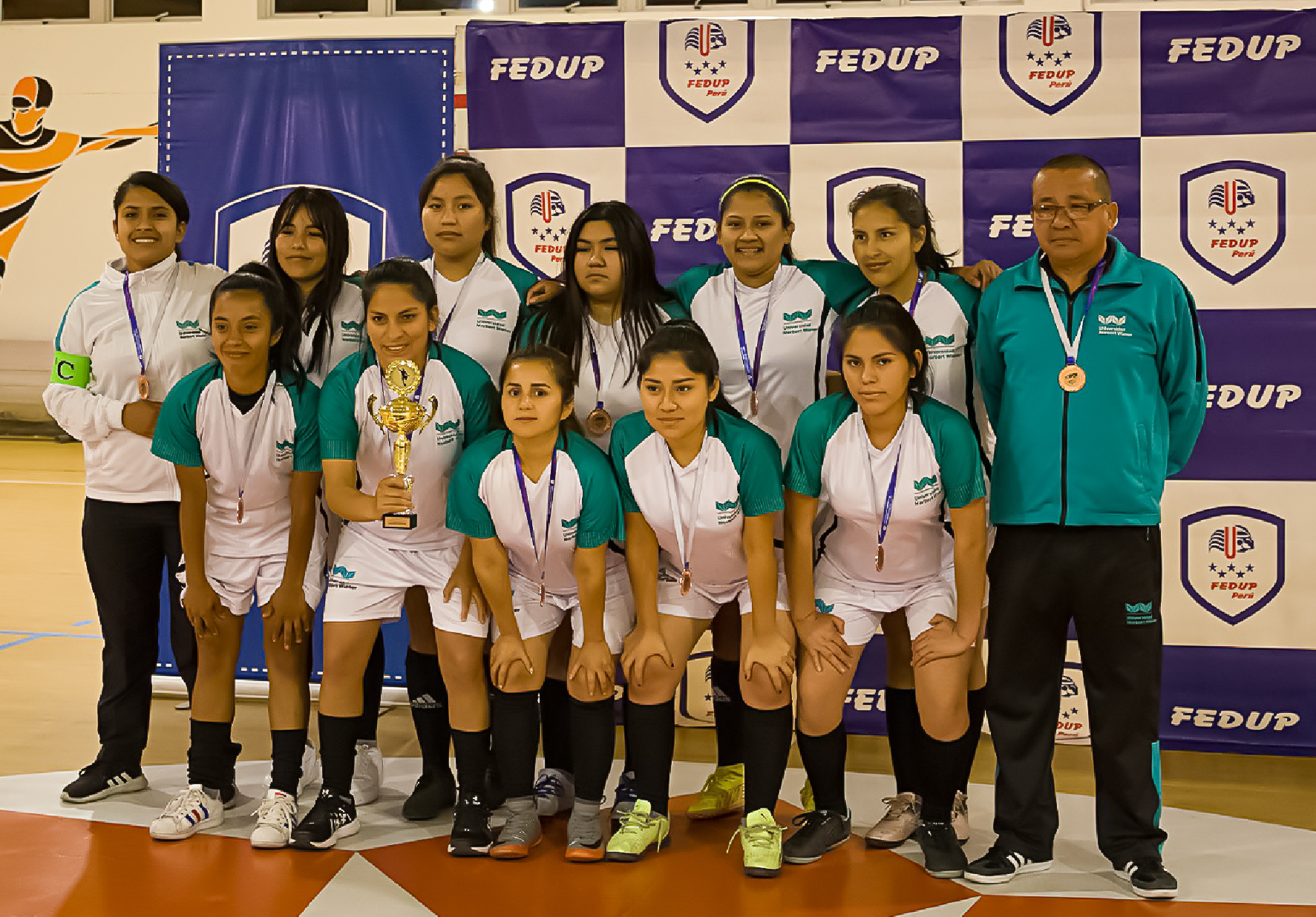 SELECCIÓN DE FUTSAL DAMAS DE LA NORBERT WIENER SE UBICÓ EN TERCER LUGAR EN LIGA UNIVERSITARIA OPEN ORGANIZADA POR LA FEDUP