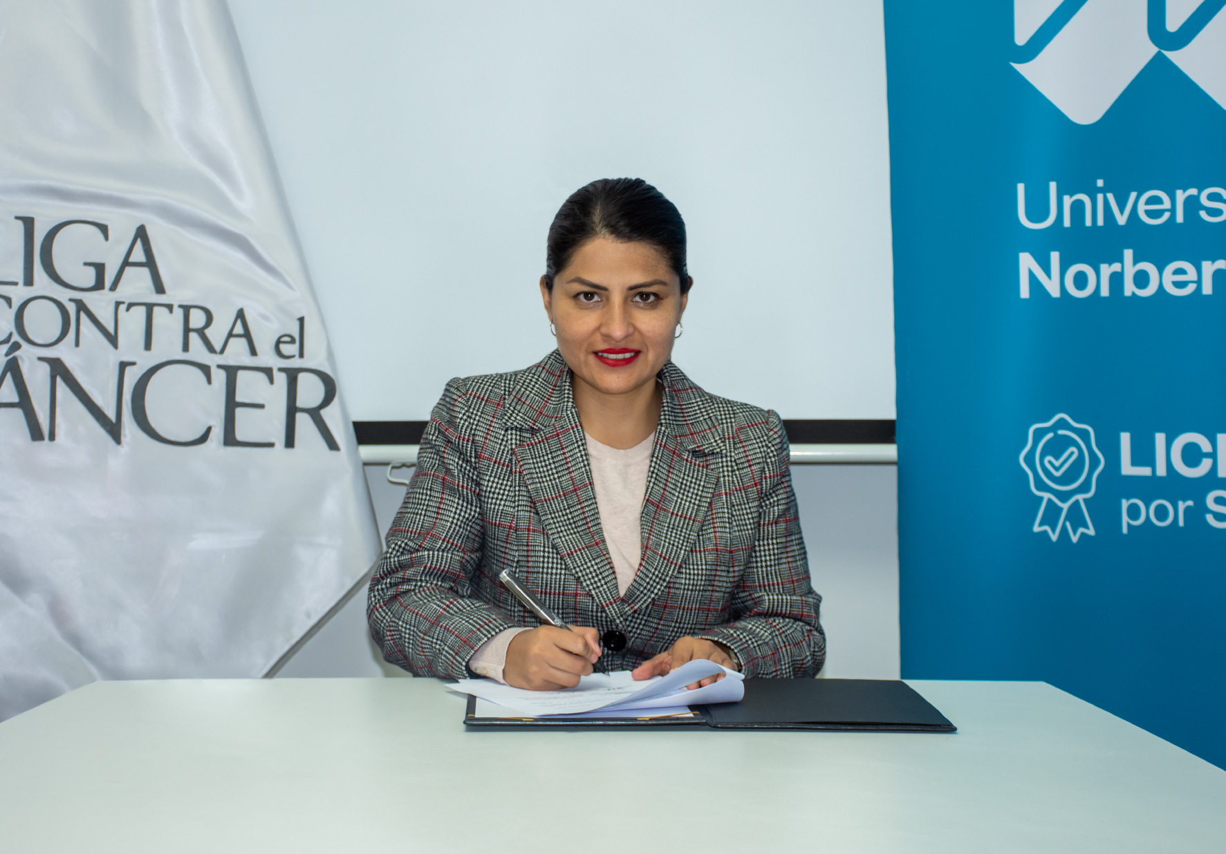 CONVENIO DE COOPERACIÓN INTERINSTITUCIONAL ENTRE LA LIGA CONTRA EL CÁNCER Y LA UNIVERSIDAD NORBERT WIENER