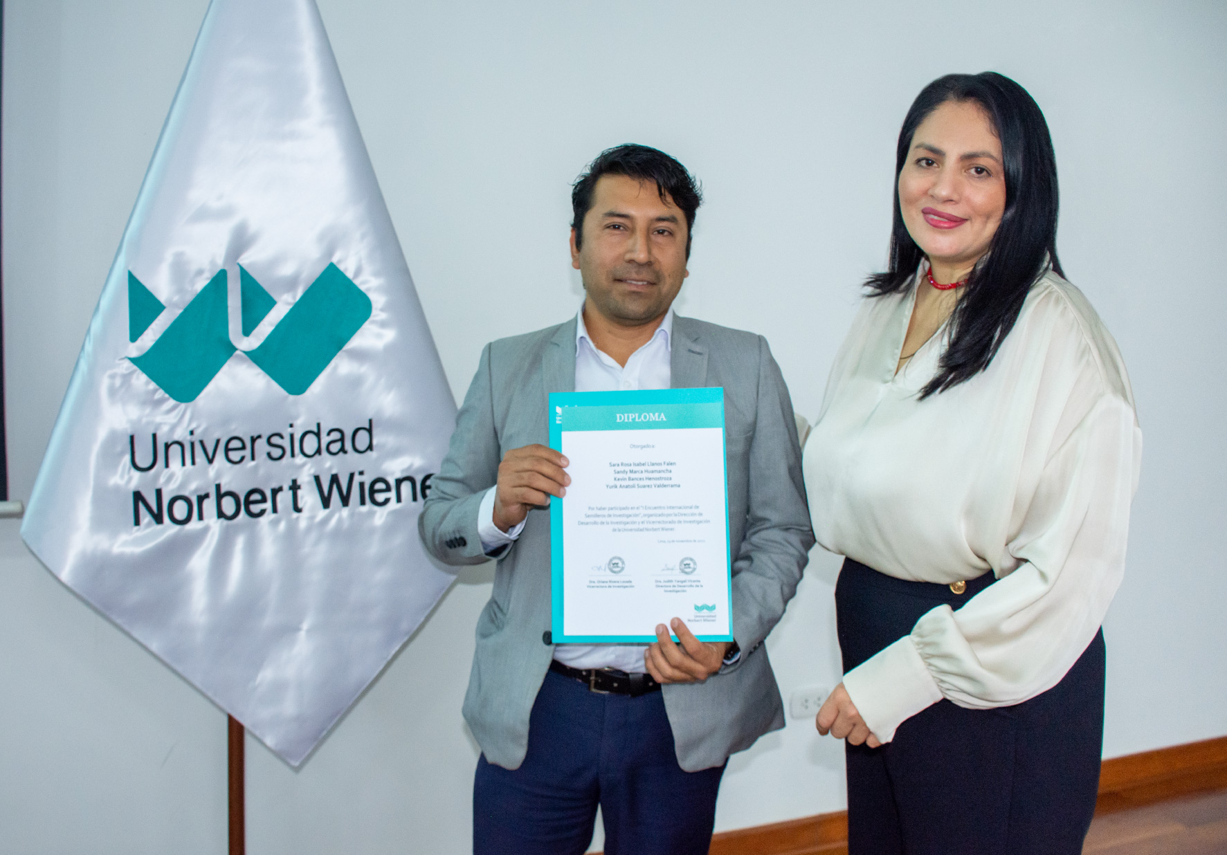 VICERRECTORADO DE INVESTIGACIÓN DE LA UNIVERSIDAD NORBERT WIENER ORGANIZÓ PRIMER ENCUENTRO INTERNACIONAL DE SEMILLEROS DE INVESTIGACIÓN