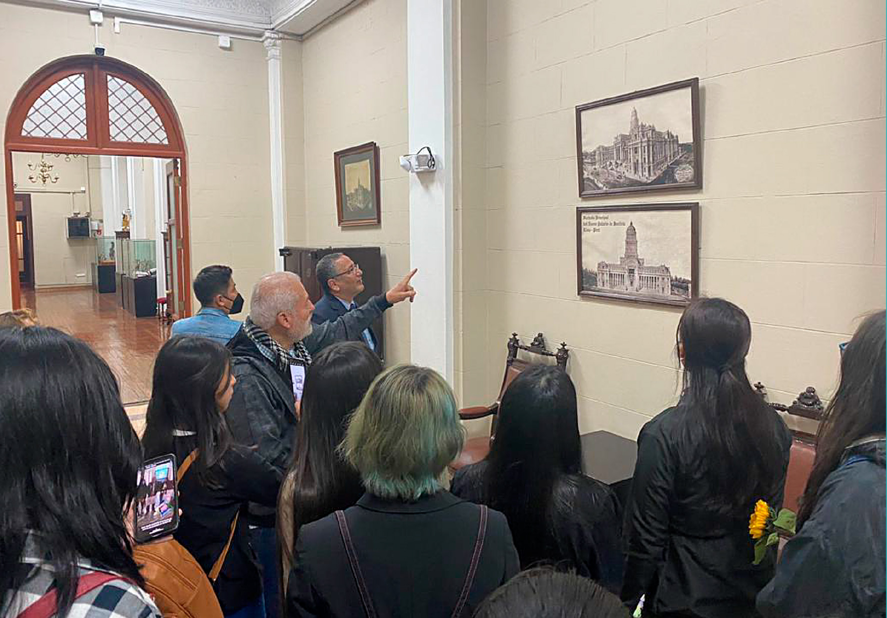ALUMNOS DE LA EAP DE ADMINISTRACIÓN EN TURISMO Y HOTELERÍA HICIERON UN RECORRIDO CULTURAL POR EL CENTRO DE LIMA