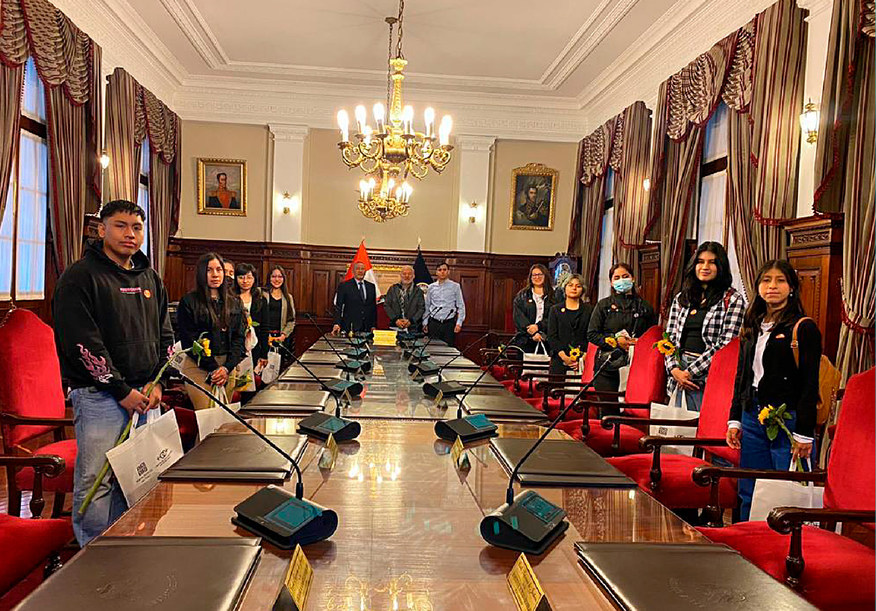 ALUMNOS DE LA EAP DE ADMINISTRACIÓN EN TURISMO Y HOTELERÍA HICIERON UN RECORRIDO CULTURAL POR EL CENTRO DE LIMA