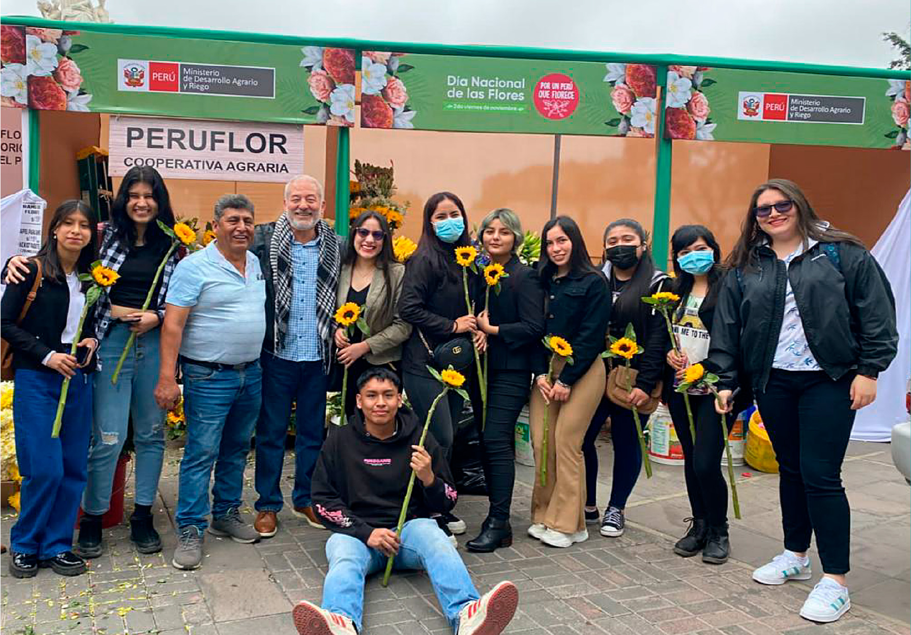 ALUMNOS DE LA EAP DE ADMINISTRACIÓN EN TURISMO Y HOTELERÍA HICIERON UN RECORRIDO CULTURAL POR EL CENTRO DE LIMA