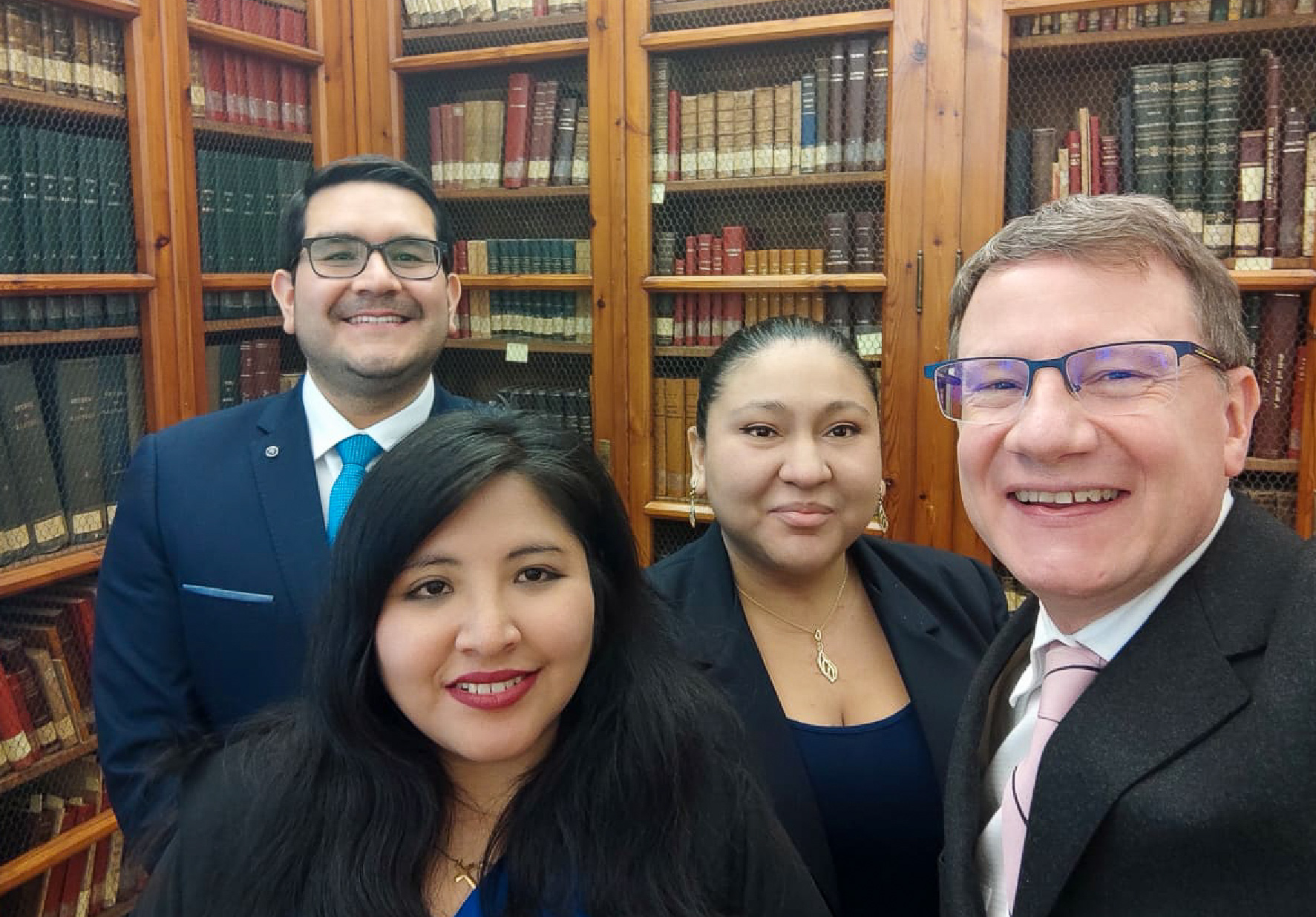 ESTUDIANTE DE LA FACULTAD DE DERECHO Y CIENCIA POLÍTICA FUE FINALISTA DEL CONCURSO ORGANIZADO POR LA UNIVERSIDAD DE LEÓN, ESPAÑA
