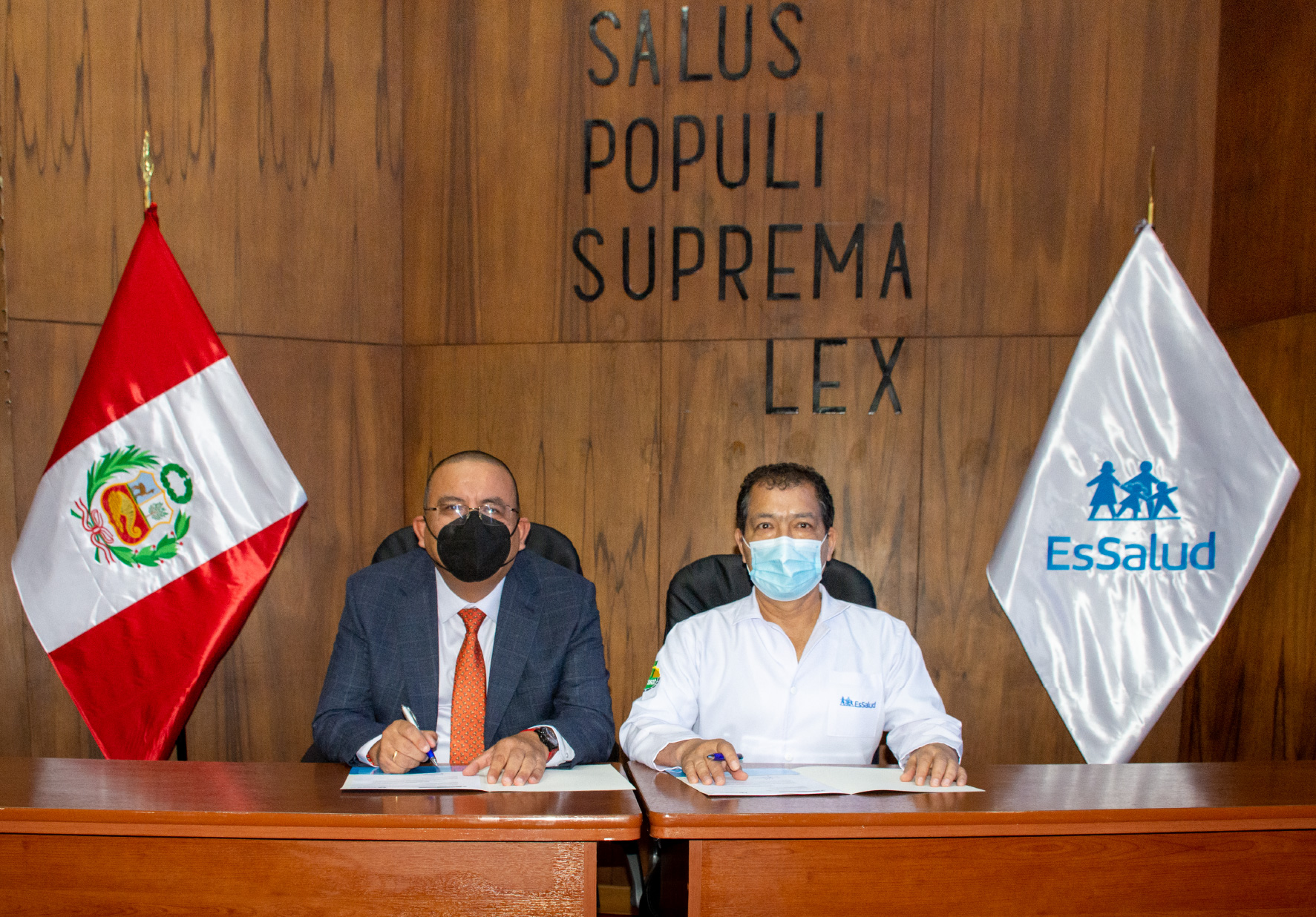 UNIVERSIDAD NORBERT WIENER ENTREGÓ DONATIVO AL HOSPITAL GUILLERMO ALMENARA EN EL MARCO DEL CONVENIO SUSCRITO ENTRE AMBAS INSTITUCIONES