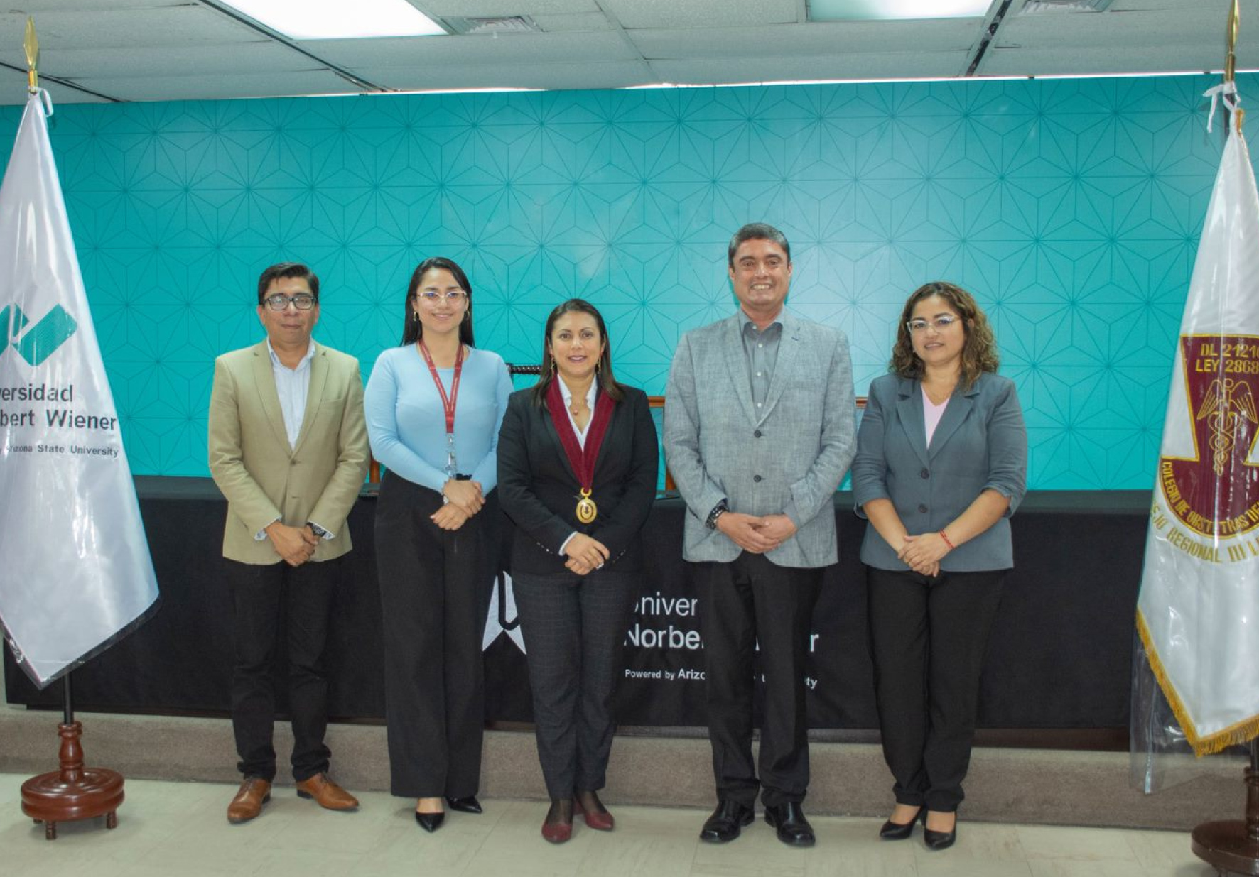 UNIVERSIDAD NORBERT WIENER Y COLEGIO REGIONAL DE OBSTETRAS III LIMA—CALLAO FIRMARON AMPLIACIÓN DE CONVENIO POR CINCO AÑOS