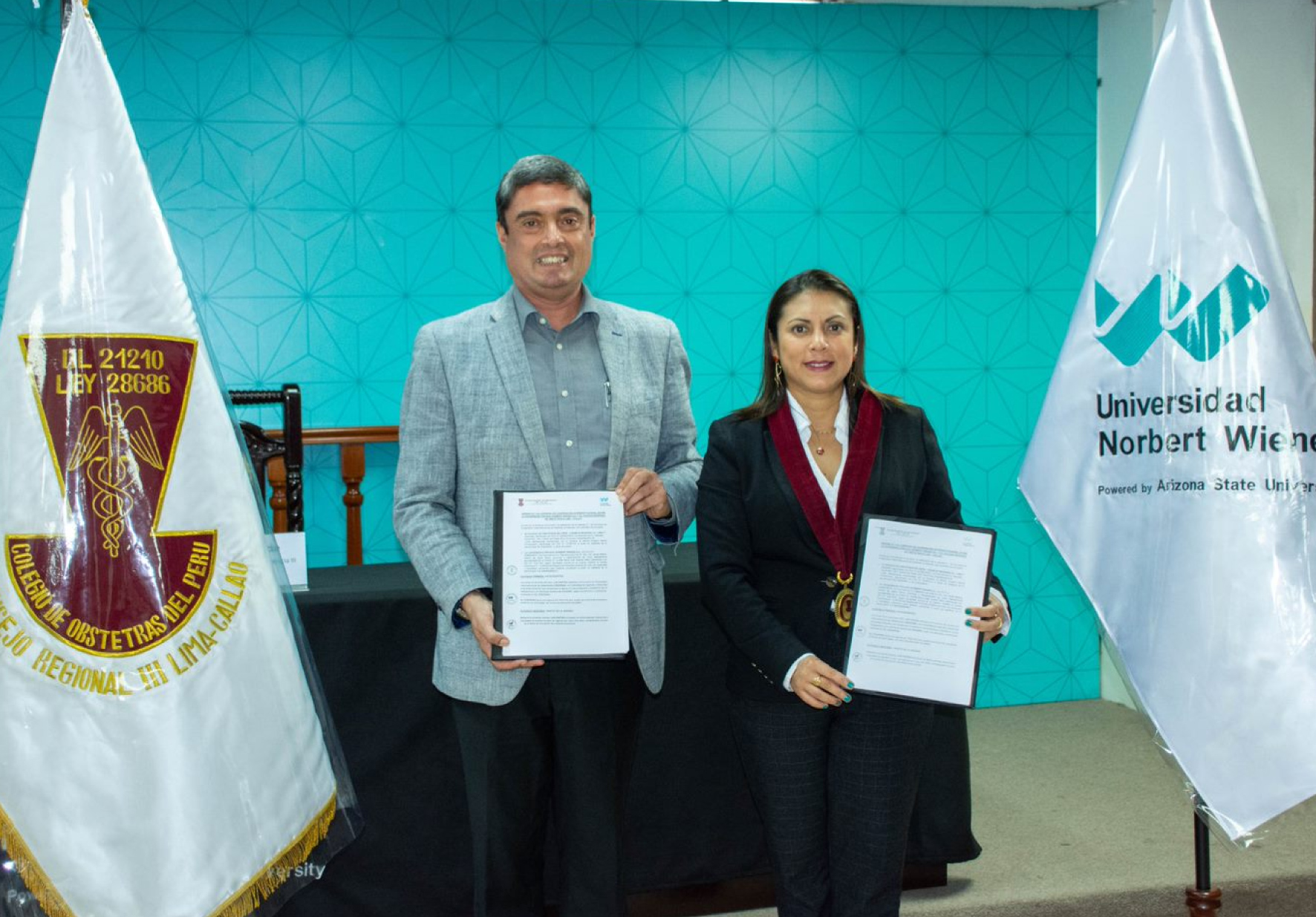 UNIVERSIDAD NORBERT WIENER Y COLEGIO REGIONAL DE OBSTETRAS III LIMA—CALLAO FIRMARON AMPLIACIÓN DE CONVENIO POR CINCO AÑOS