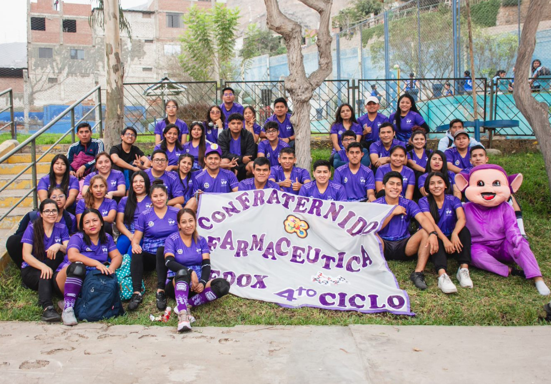 FACULTAD DE FARMACIA Y BIOQUÍMICA REALIZÓ TRADICIONAL FIESTA DE LA CONFRATERNIDAD FARMACÉUTICA