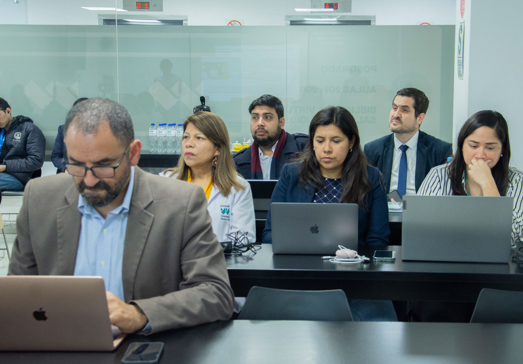 ACADEMIC SENIOR DIRECTOR DE CINTANA EDUCATION PARTICIPÓ EN CONVERSATORIO CON DOCENTES DE LA UNIVERSIDAD NORBERT WIENER
