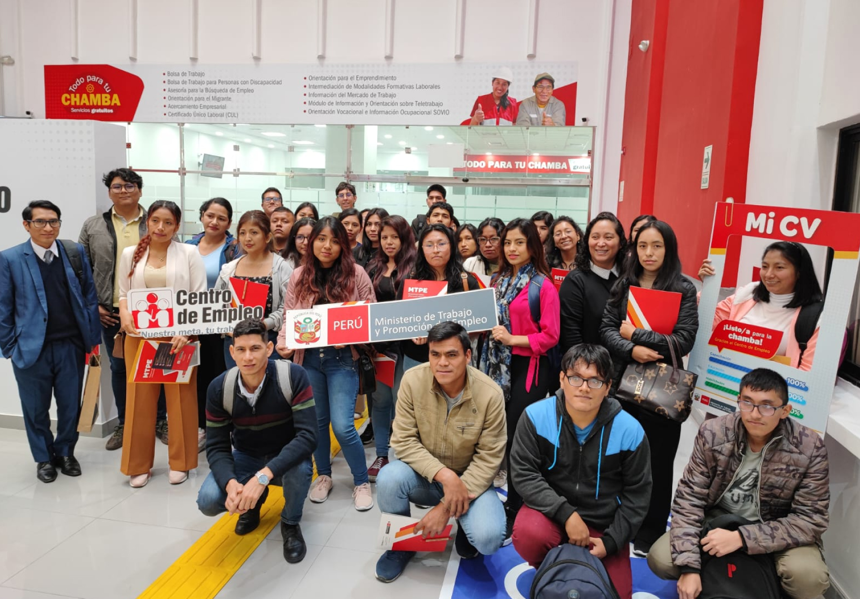 ESTUDIANTES DE LA UNIVERSIDAD NORBERT WIENER VISITARON EL CENTRO DE EMPLEO DE LIMA METROPOLITANA DEL MINISTERIO DE TRABAJO Y PROMOCIÓN EL EMPLEO