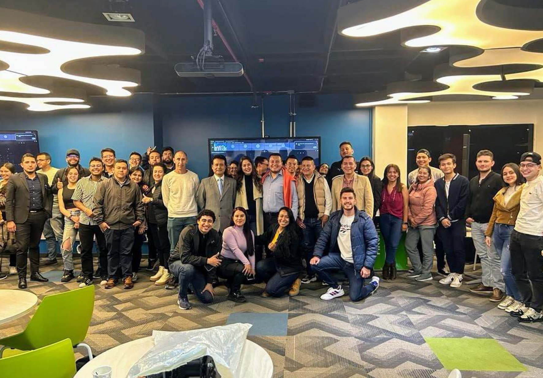 DOCENTE DE LA EAP DE INGENIERÍAS PARTICIPÓ COMO PONENTE EN CONGRESO INTERNACIONAL DE INGENIERÍA INDUSTRIAL ORGANIZADO POR LA FUNDACIÓN UNIVERSITARIA ÁREA ANDINA DE COLOMBIA