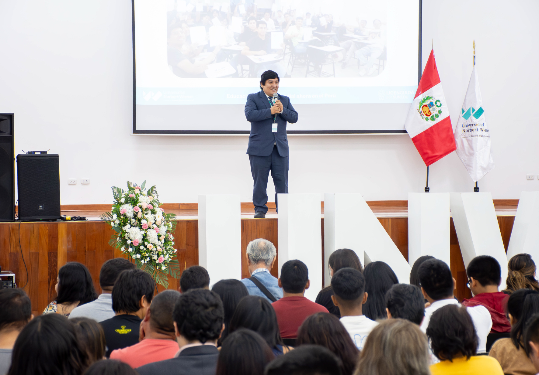 UNIVERSIDAD NORBERT WIENER ORGANIZÓ CHARLA MOTIVACIONAL PARA SUS INGRESANTES DEL SEMESTRE 2024-I