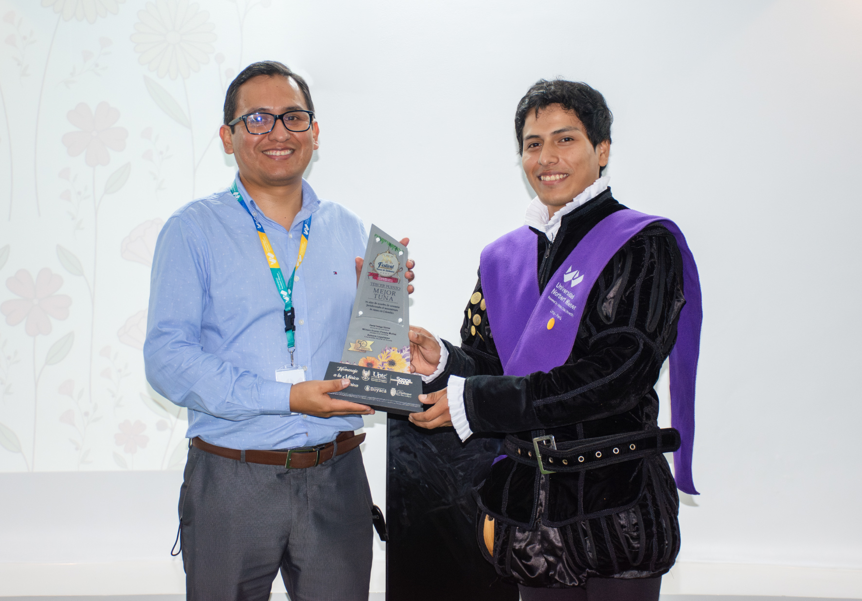 TUNA DE LA UNIVERSIDAD NORBERT WIENER OBTUVO TERCER LUGAR EN EL XX FESTIVAL INTERNACIONAL DE TUNAS DE DUITAMA, COLOMBIA