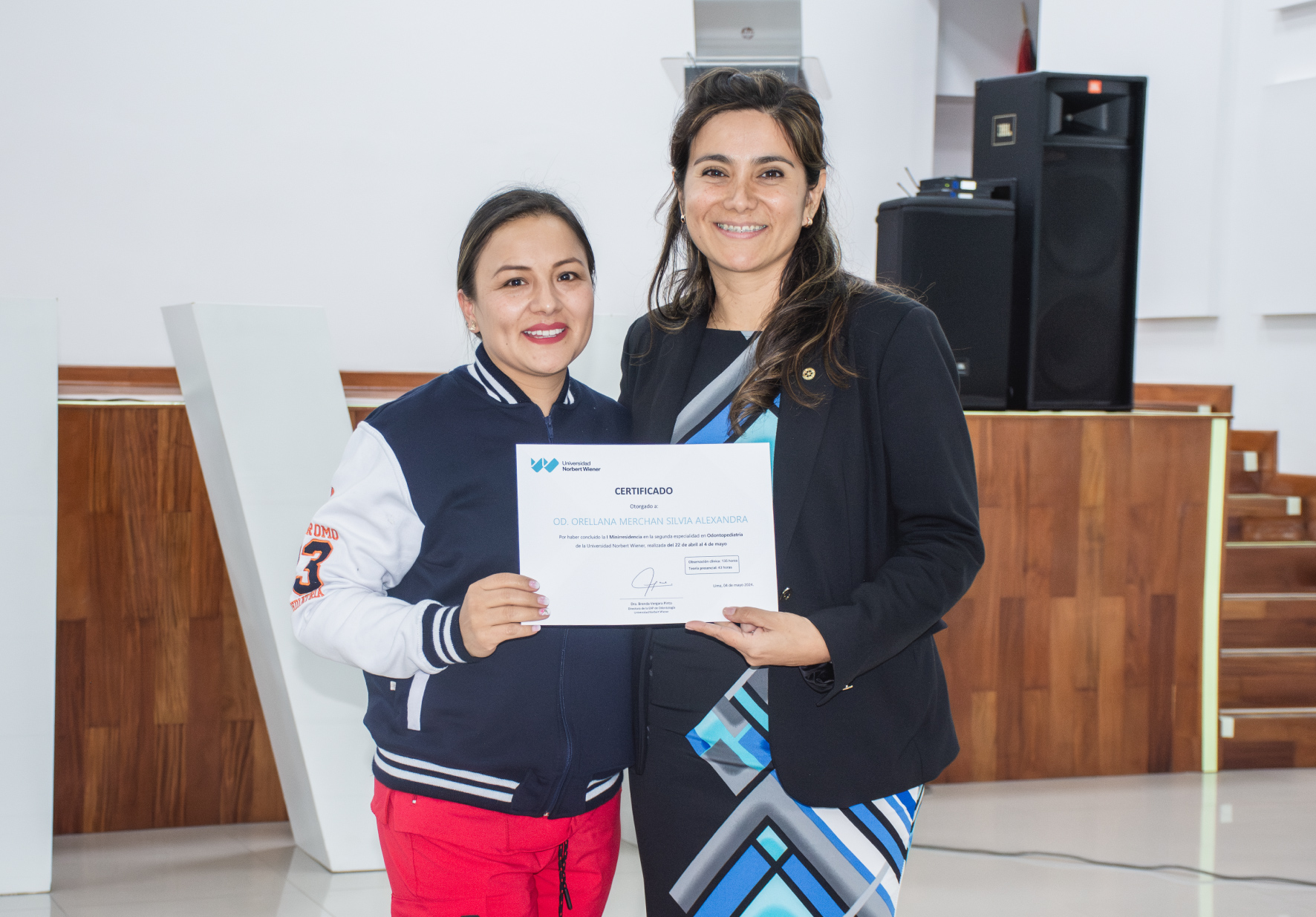 ESTUDIANTES DE LA SEGUNDA ESPECIALIDAD DE ODONTOPEDIATRÍA DE LA UNIVERSIDAD HEMISFERIOS DE ECUADOR REALIZARON MINIRRESIDENTADO EN LA UNIVERSIDAD NORBERT WIENER