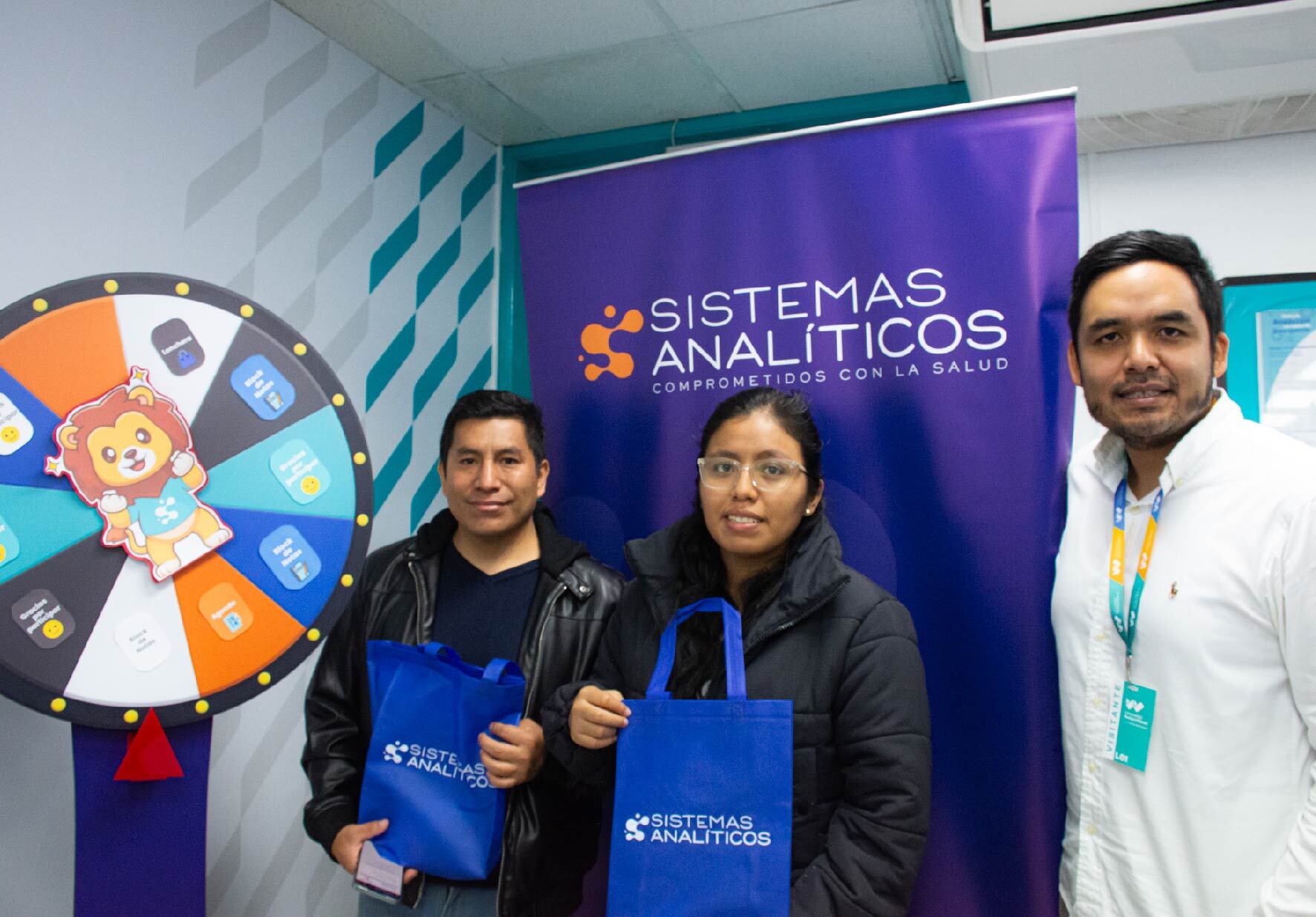 IMPORTANTES EMPRESAS DEL SECTOR SALUD PARTICIPARON EN LA FERIA LABORAL ORGANIZADA POR LA UNIVERSIDAD NORBERT WIENER