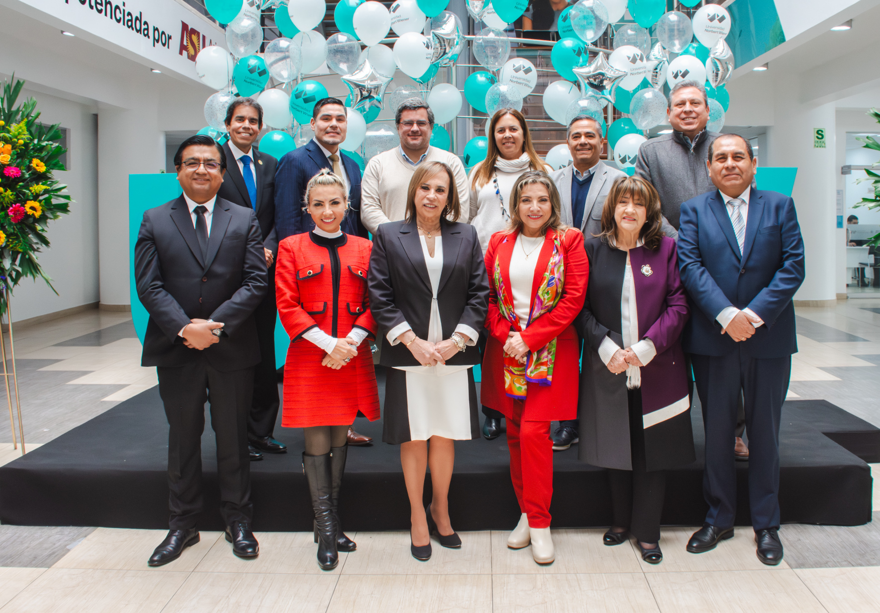 ALCALDESA DE LA MUNICIPALIDAD DE LINCE AMADRINÓ NUEVA SEDE DE LA UNIVERSIDAD NORBERT WIENER